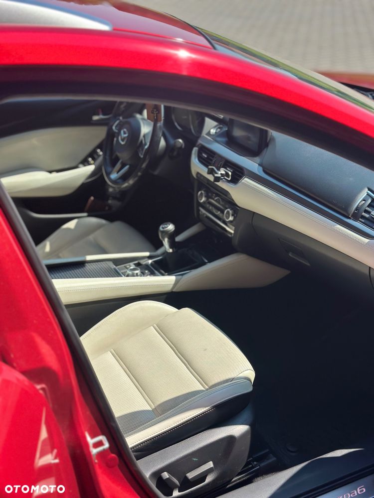 Mazda 6 - 8