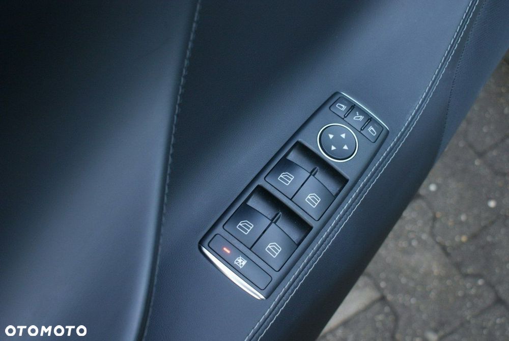 Tesla Model S 75 - 35