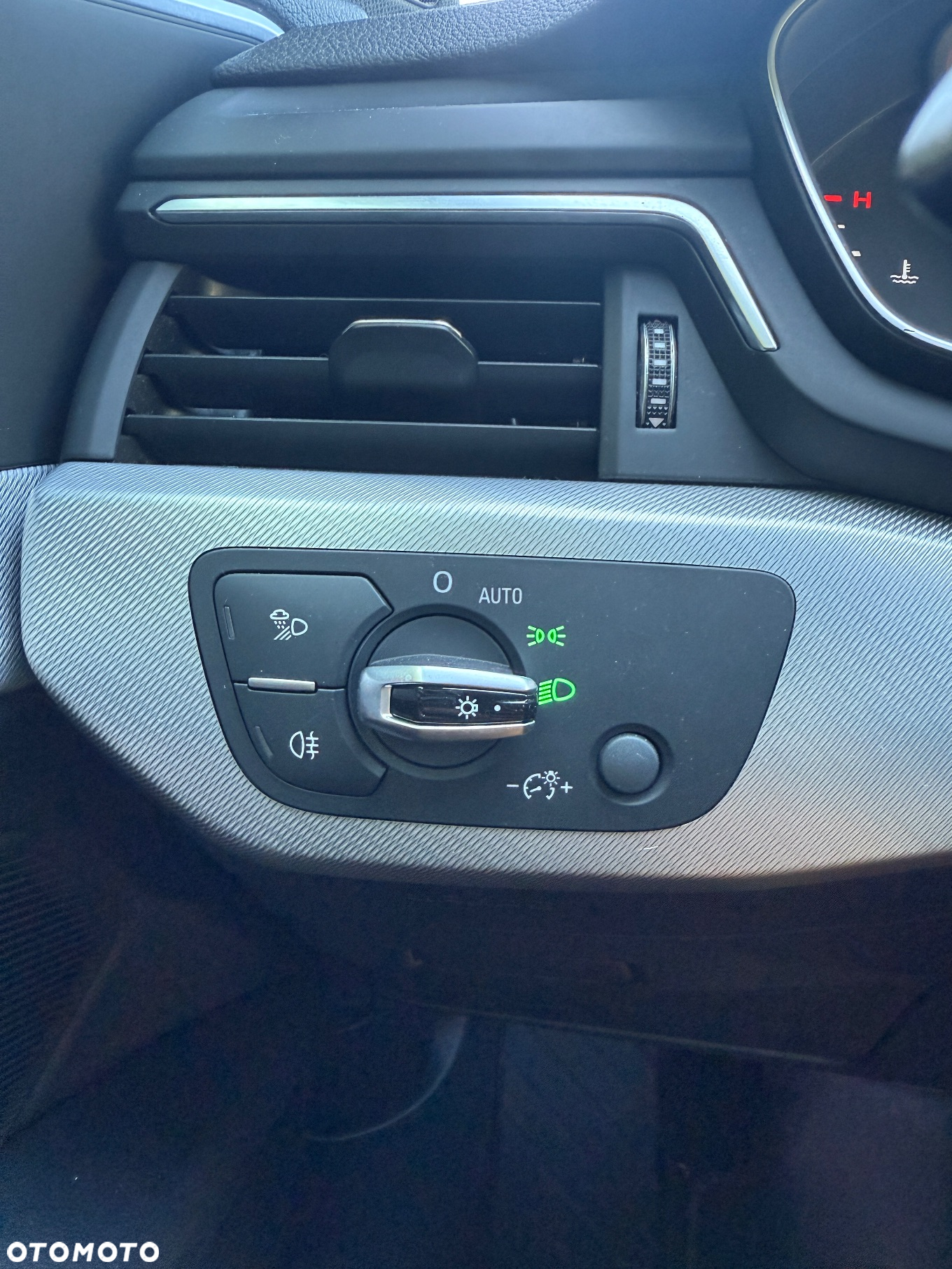 Audi A4 2.0 TFSI Quattro S tronic - 38