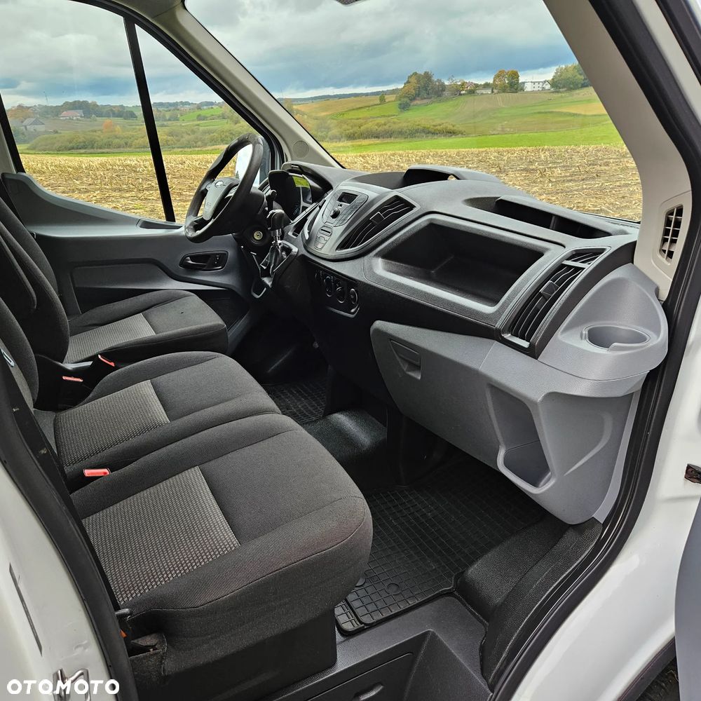Ford Transit - 20
