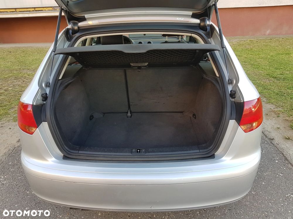 Audi A3 Sportback - 12