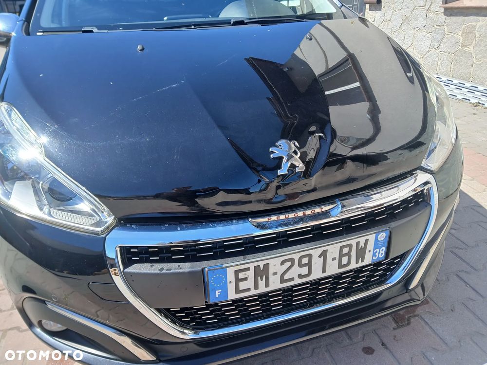 Peugeot 208 BlueHDi 100 Allure Pack - 16