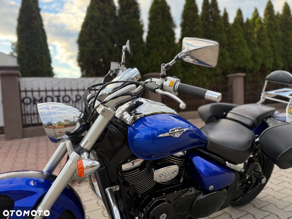 Suzuki Intruder - 21