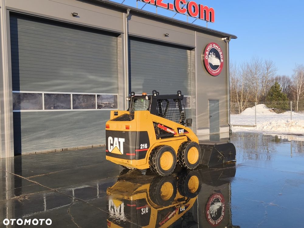 Caterpillar 216 - 5