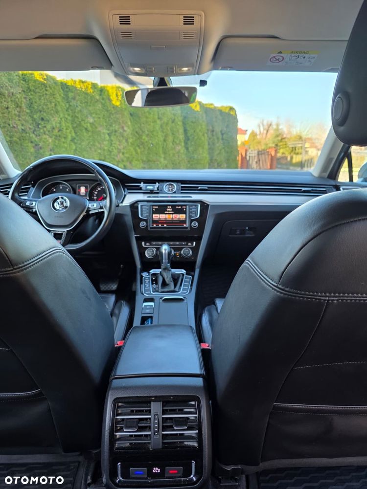 Volkswagen Passat 2.0 TDI Bi-Turbo BMT 4Mot Highline DSG - 18