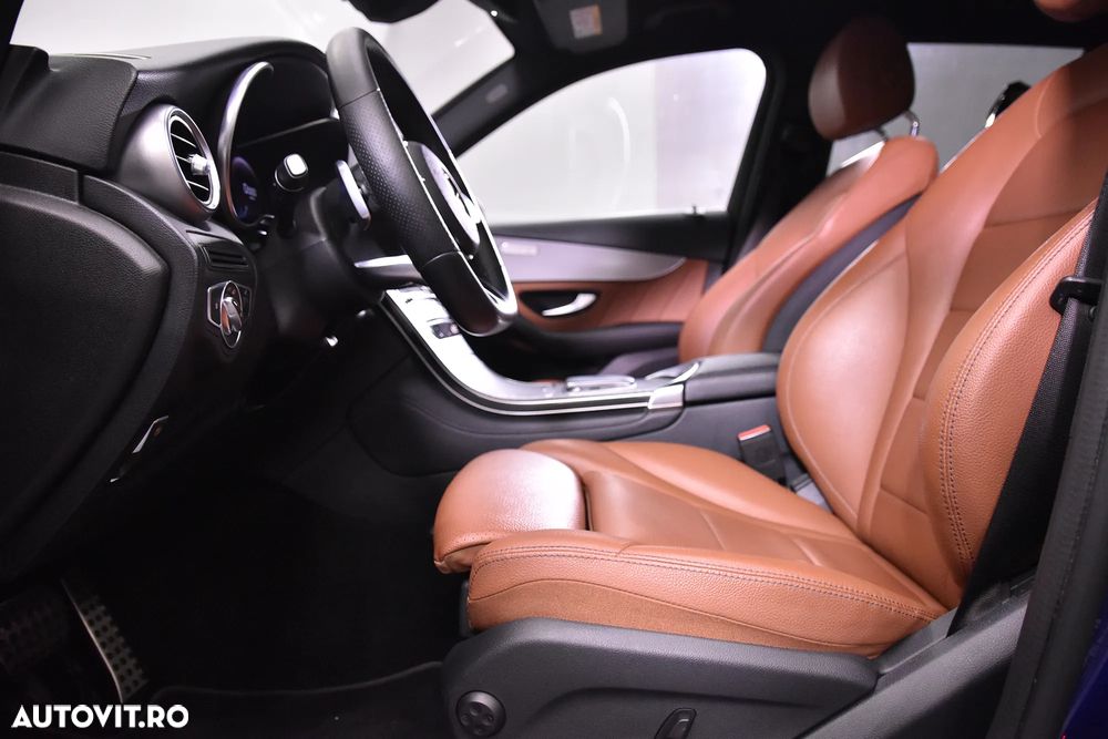 Mercedes-Benz GLC 300 d 4MATIC - 24