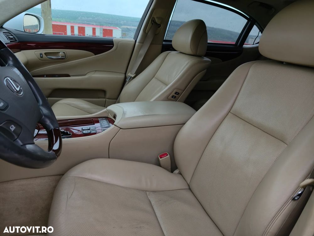 Lexus Seria LS 600hL 5.0 V8 AWD Aut President - 31