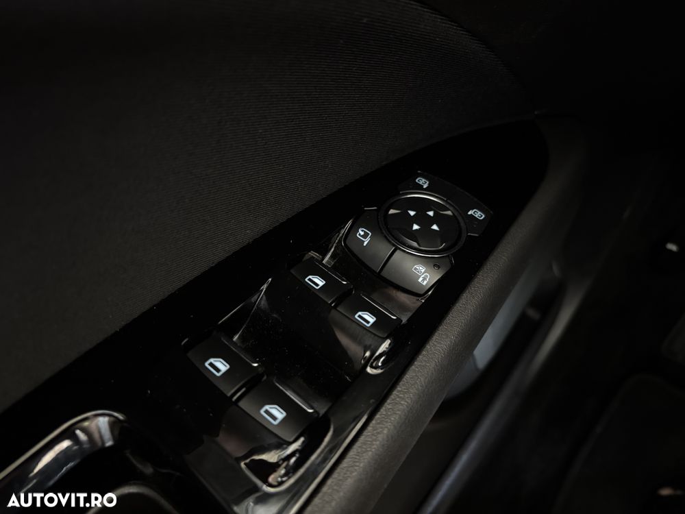 Ford Mondeo Turnier 2.0 Ti-VCT Hybrid Titanium - 24