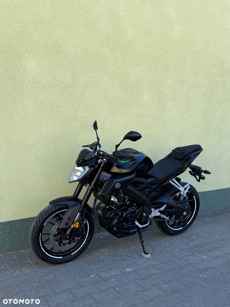 Yamaha MT - 27
