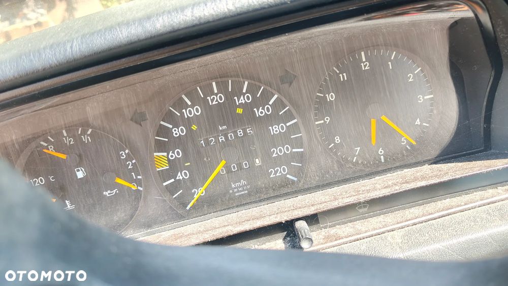Mercedes-Benz W201 (190) - 17