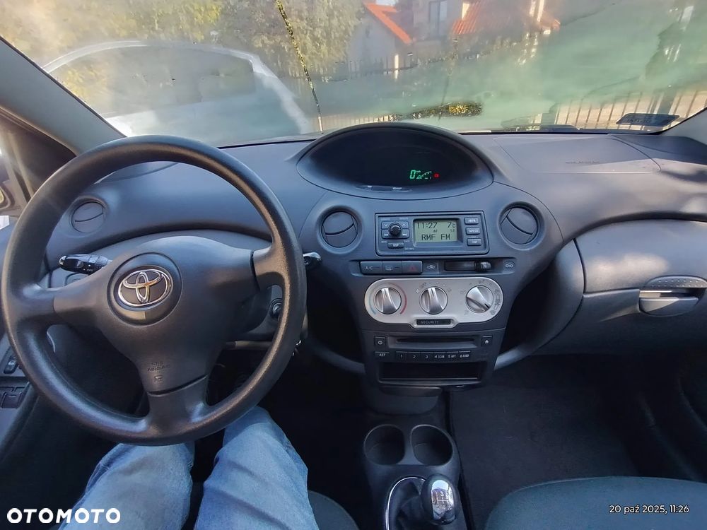Toyota Yaris 1.0 Luna - 7