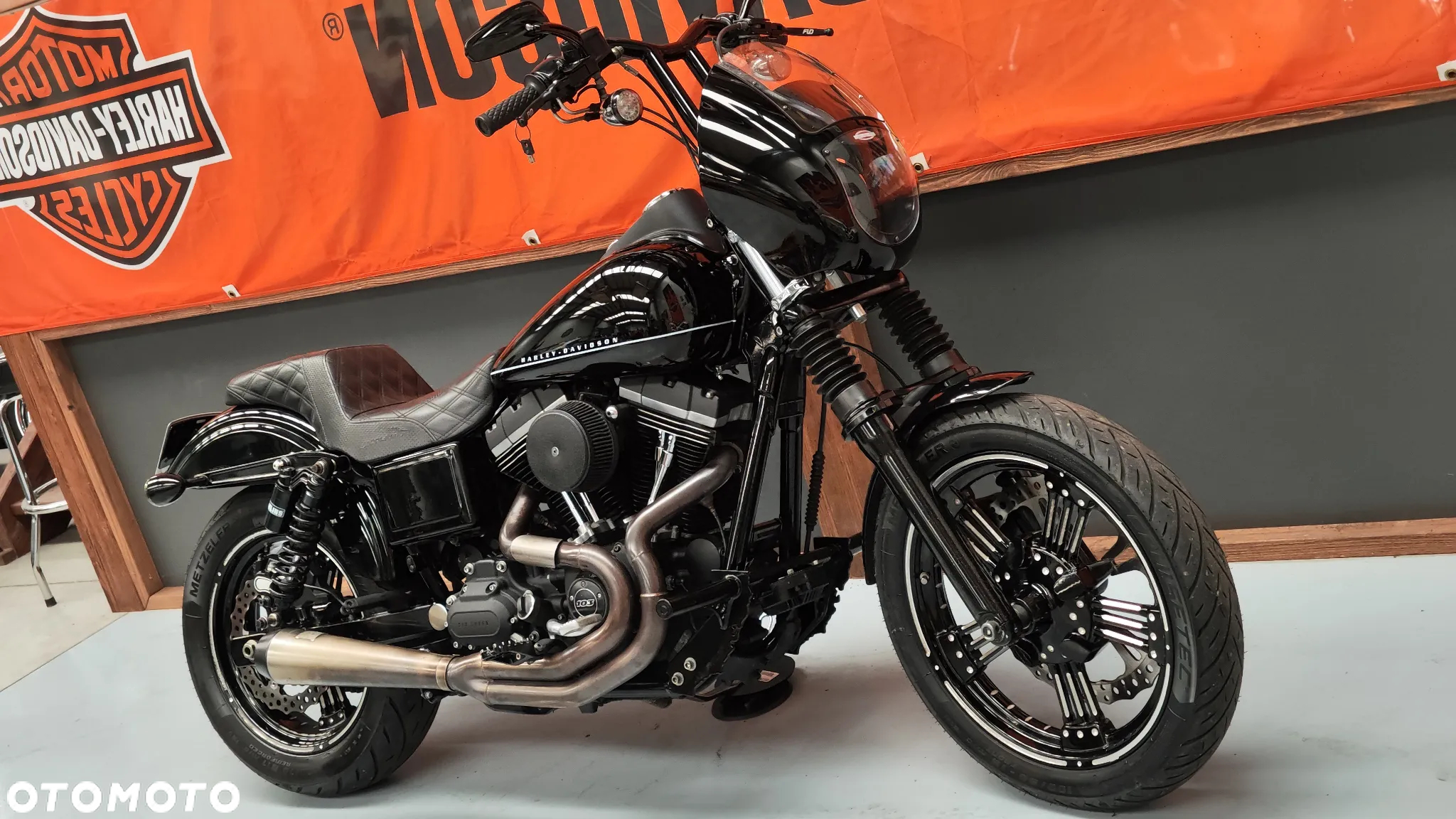 Harley-Davidson Dyna Street Bob - 4