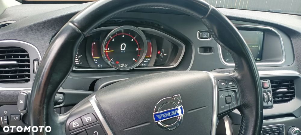Volvo V40 D4 Summum - 30