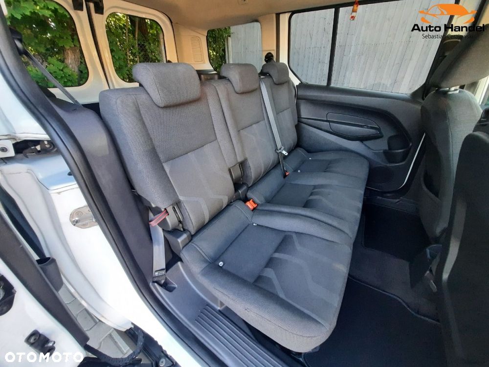 Ford Transit Connect - 30