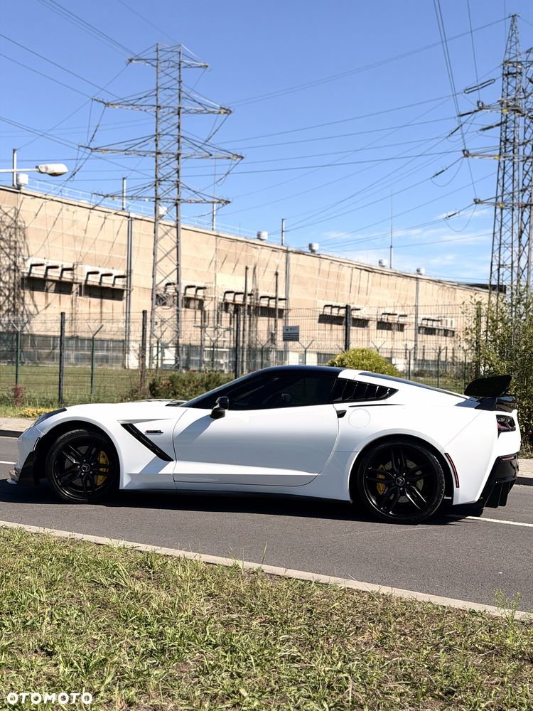 Chevrolet Corvette - 3