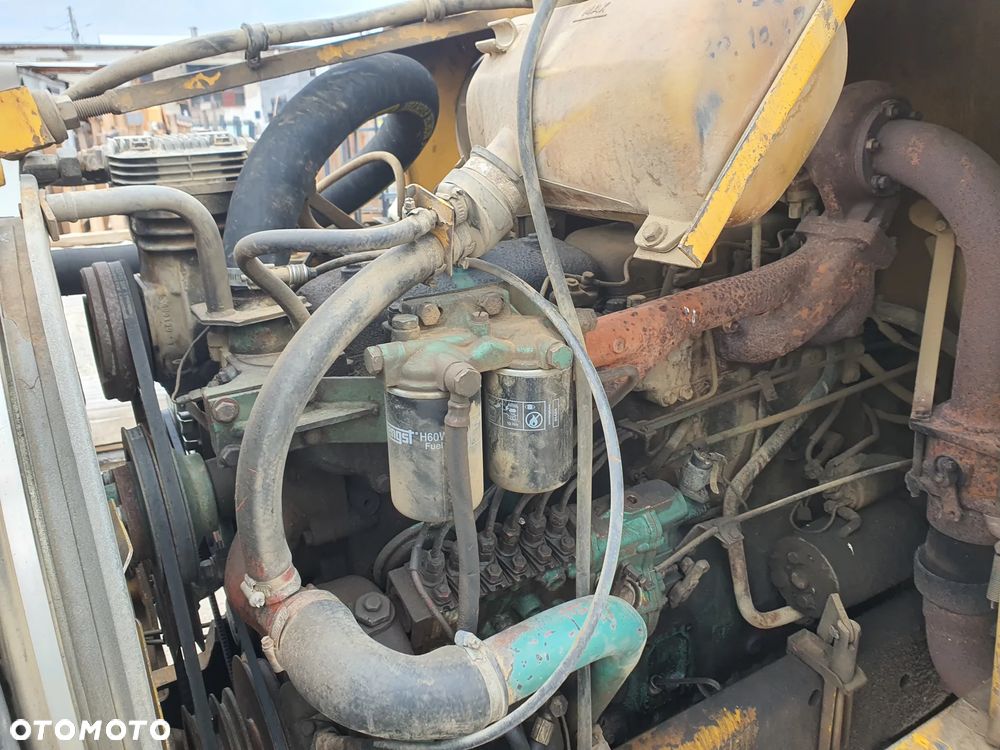 Silnik Volvo 6 cylindrów - 3