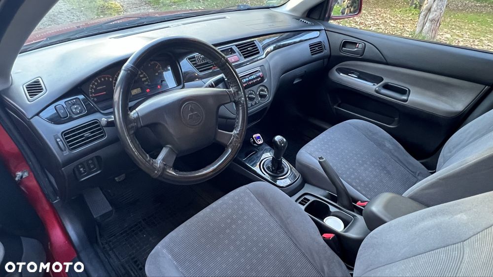 Mitsubishi Lancer 2004 photo 5