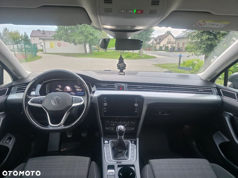 Volkswagen Passat 2.0 TDI EVO Elegance - 11