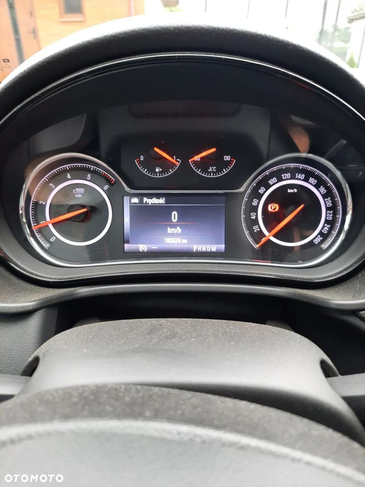 Opel Insignia - 2