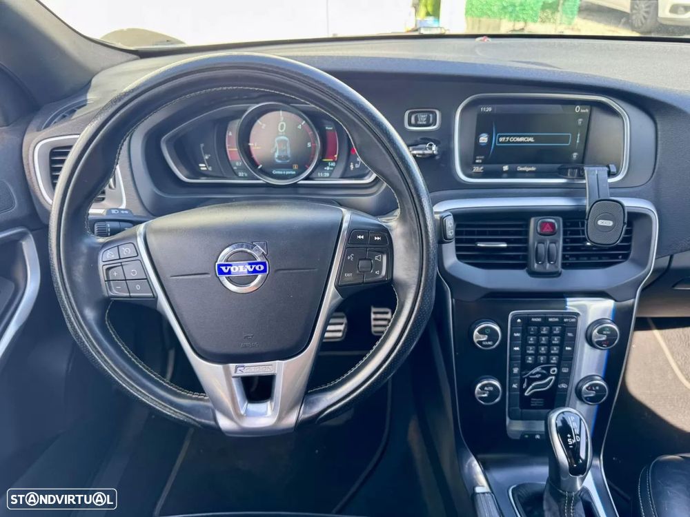 Volvo V40 1.6 D2 R-Design Powershift - 24