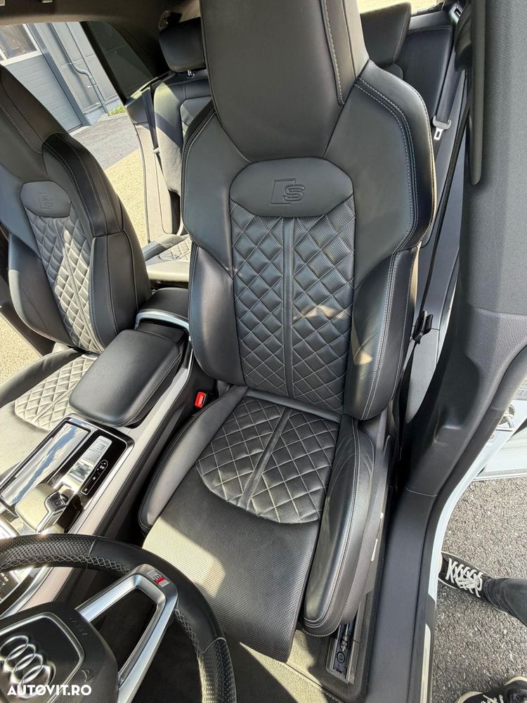 Audi Q8 60 TFSIe quattro tiptronic - 12