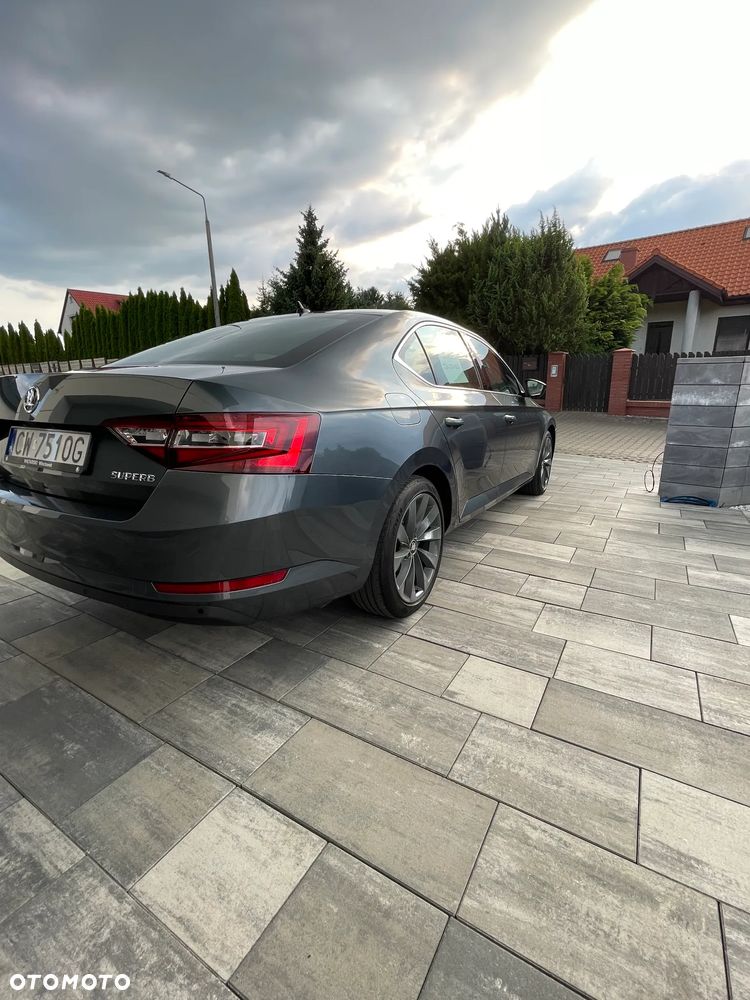 Skoda Superb 2.0 TDI Style DSG - 8