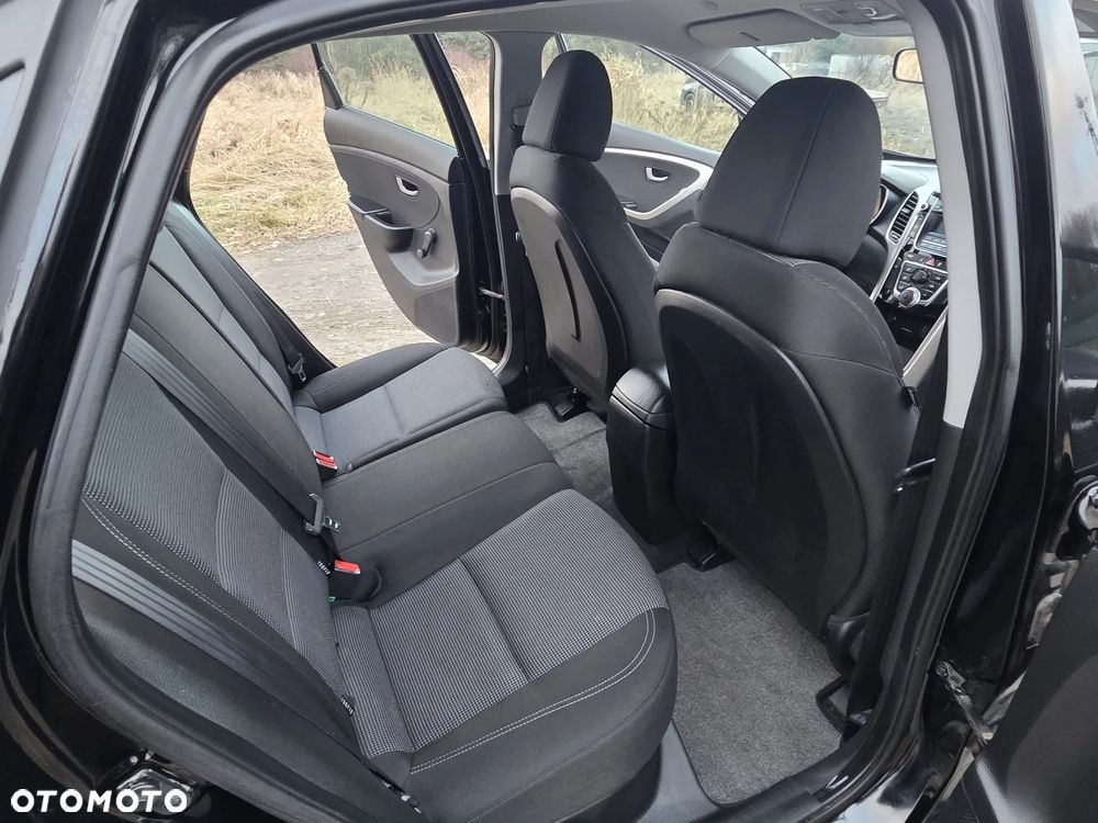 Hyundai i30 1.4 Fifa World Cup Edition - 18