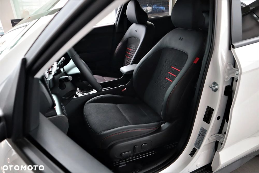 Hyundai Kona - 15