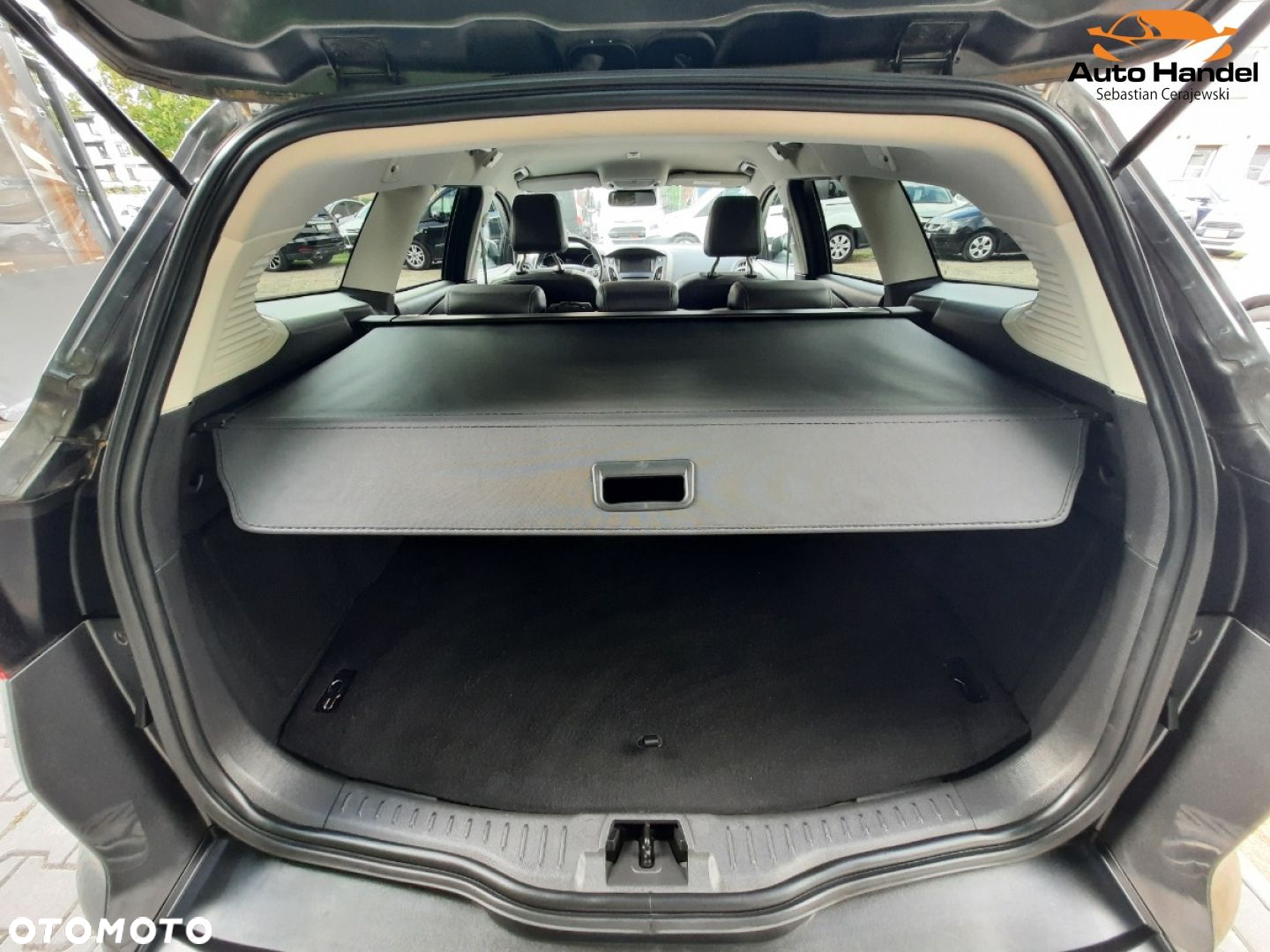 Ford Focus Turnier 1.0 EcoBoost Start-Stopp-System TITANIUM - 14