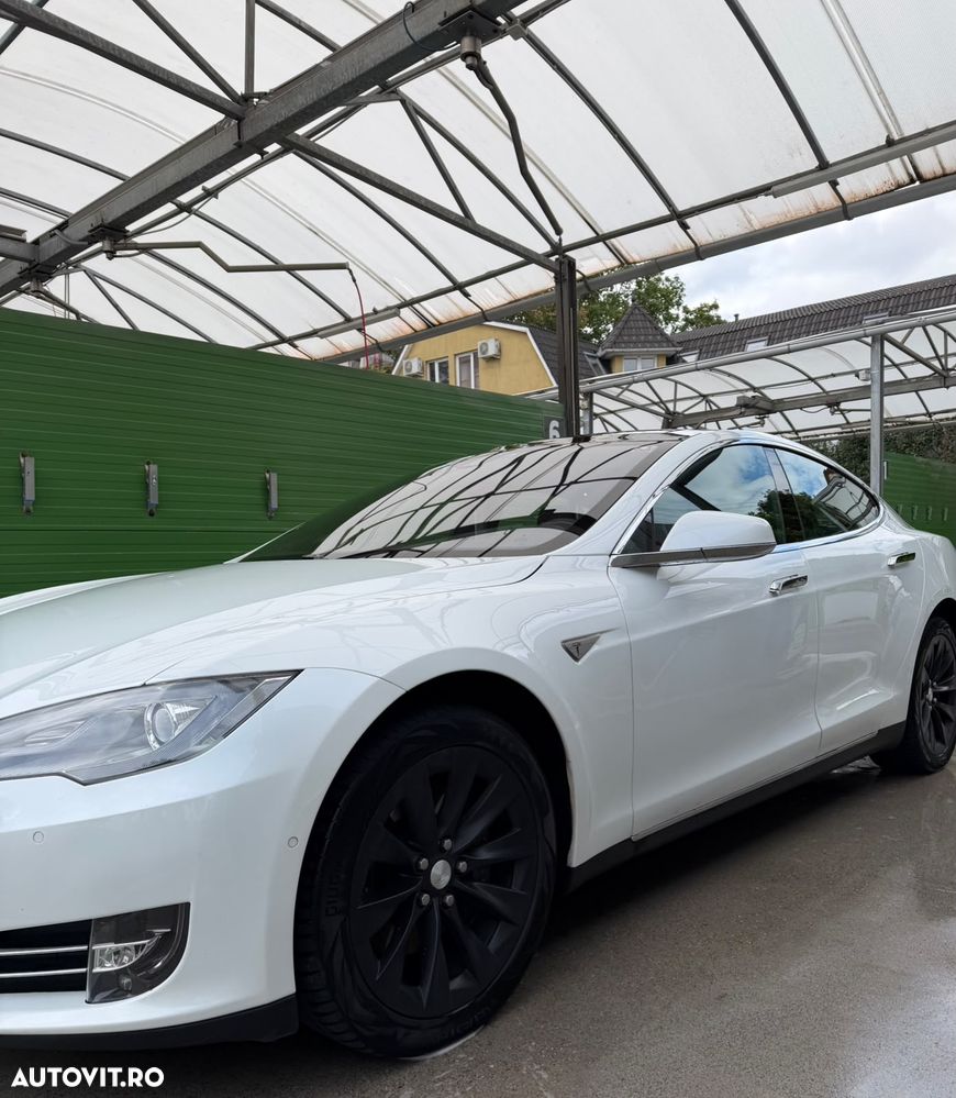 Tesla Model S 90D Allradantrieb Performance - 8
