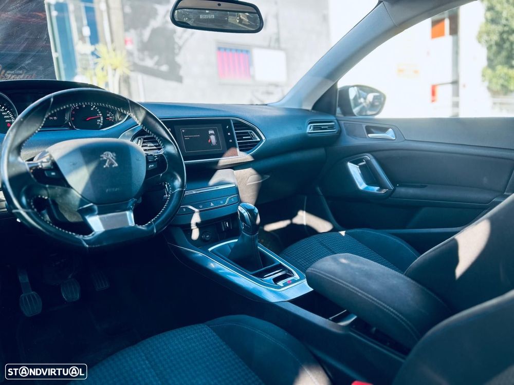 Peugeot 308 1.6 BlueHDi Allure - 32