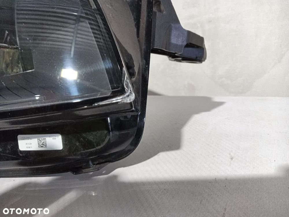 LAMPA PRZÓD PRAWA VOLKSWAGEN T7 S74013E014 - 4