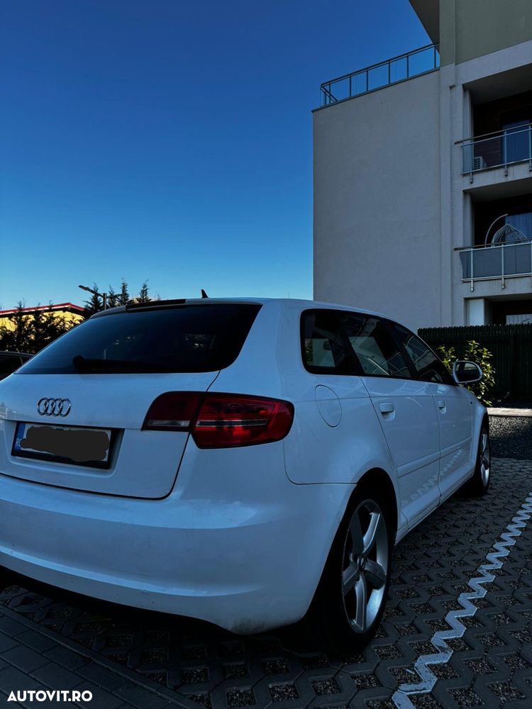Audi A3 2.0 TDI ack S line Sportpaket plus - 4