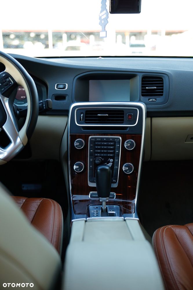 Volvo S60 - 11