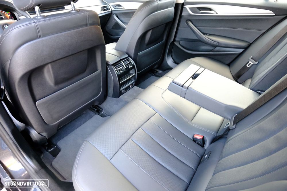 BMW 520 d Auto - 10