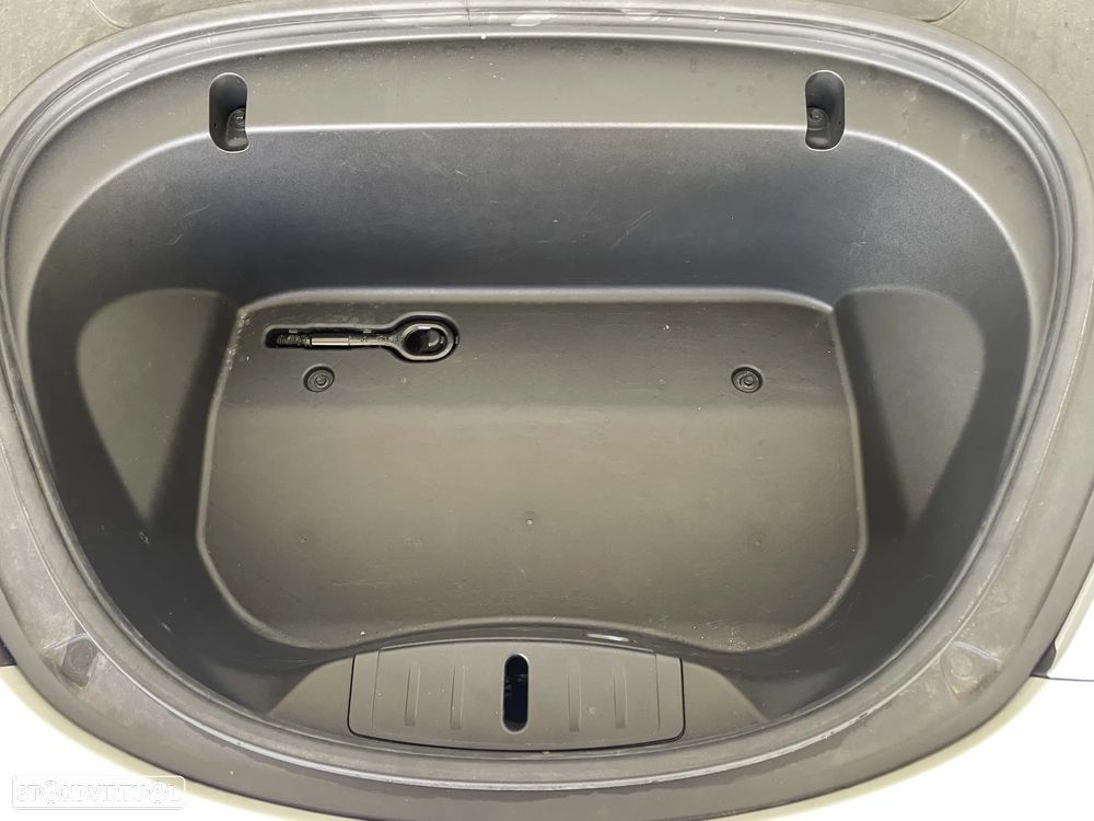 Tesla Model 3 RWD - 26