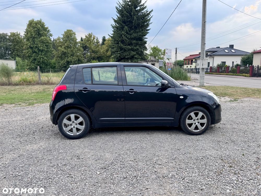 Suzuki Swift 1.3 Club - 5