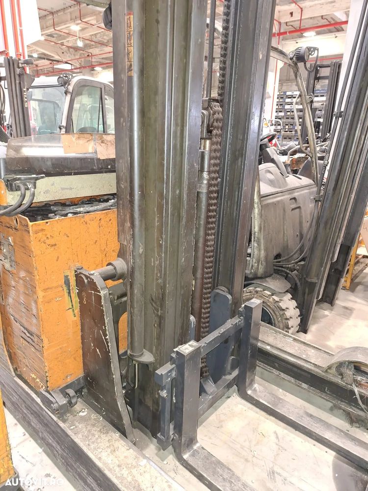 Still Stivuitor reach-truck FM-X 25 - 4