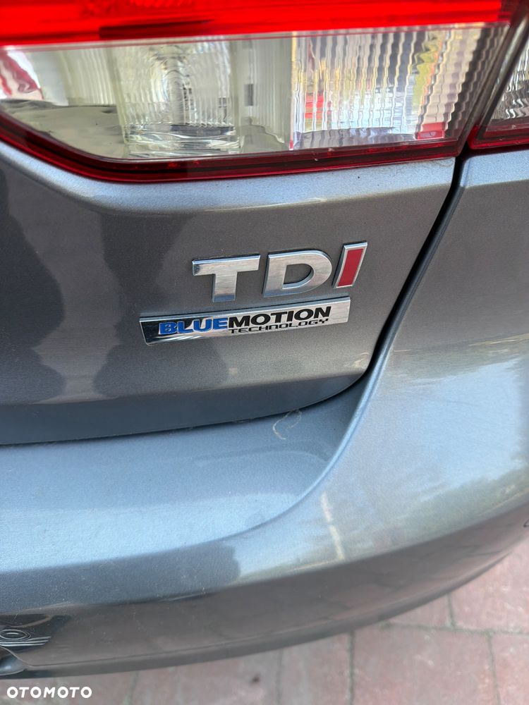 Volkswagen Golf 1.6 TDI DPF BlueMotion Technology Comfortline - 19