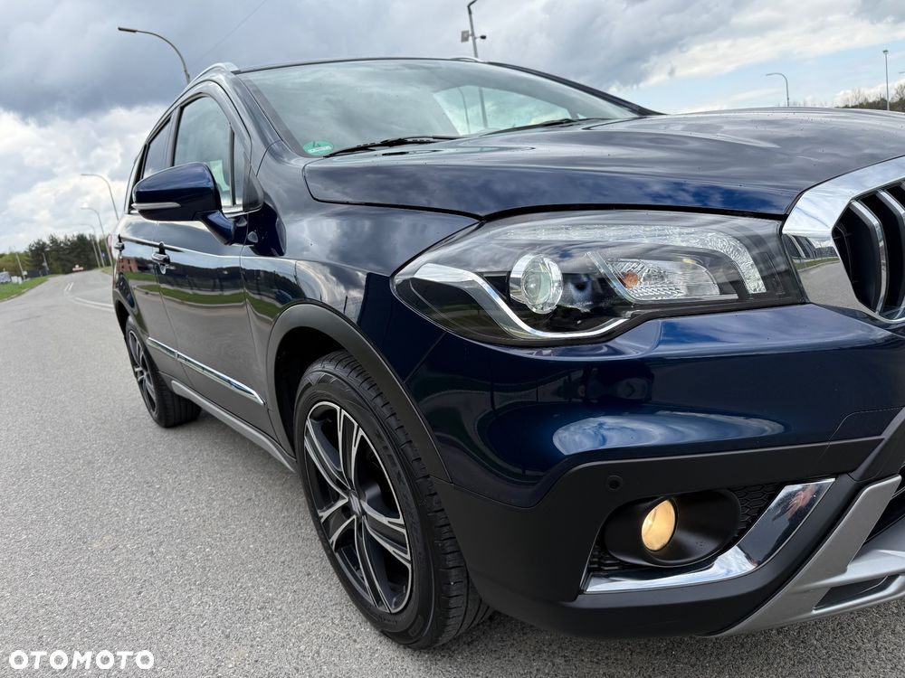 Suzuki SX4 S-Cross 1.4 T Premium 4WD - 17