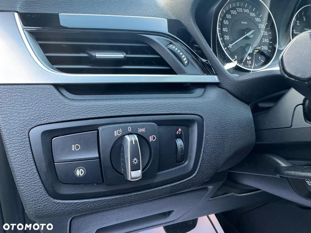 BMW X1 xDrive25i xLine - 38