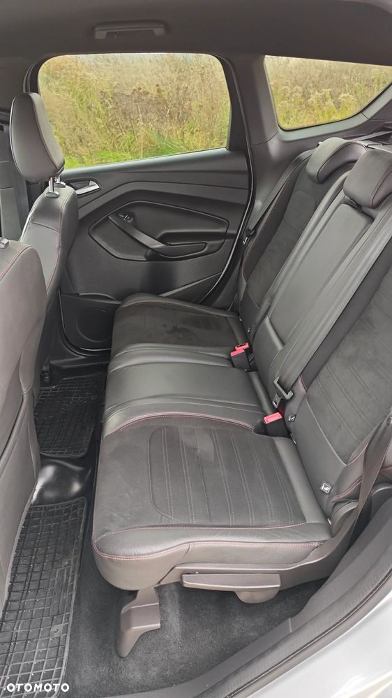 Ford Kuga 2.0 TDCi AWD ST-Line - 26