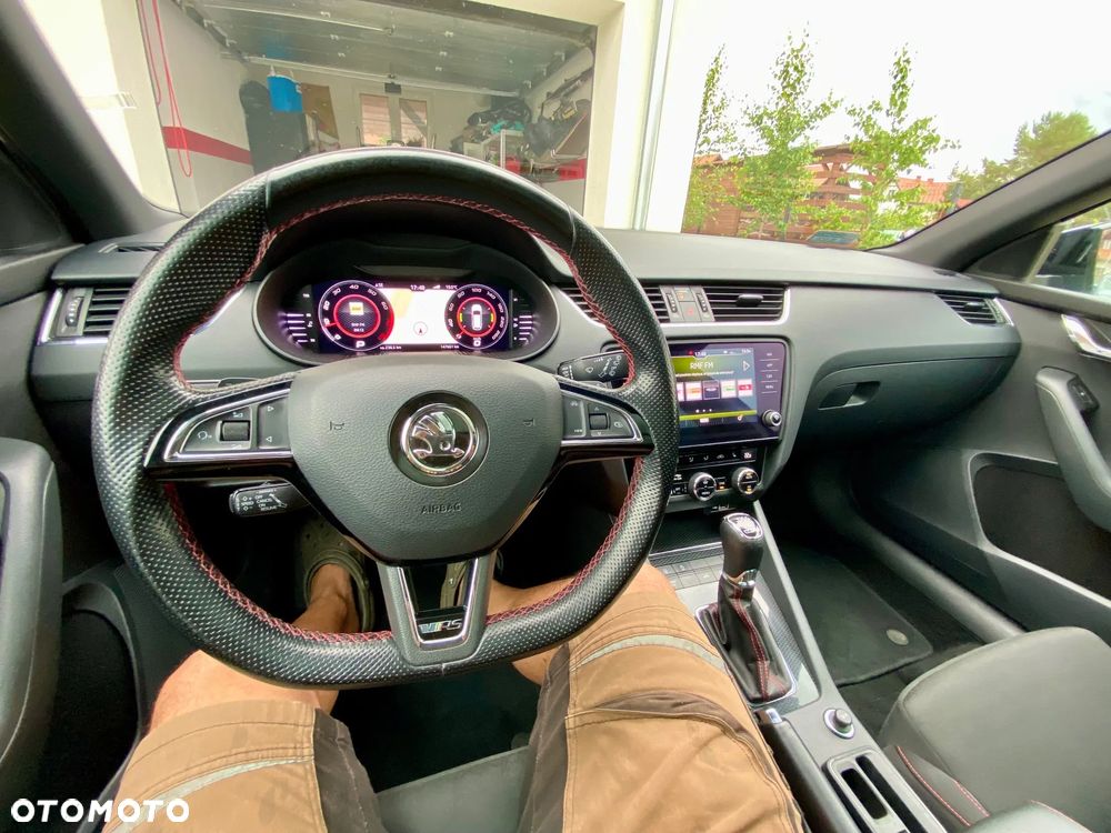 Skoda Octavia 2.0 TSI RS 245 DSG - 9