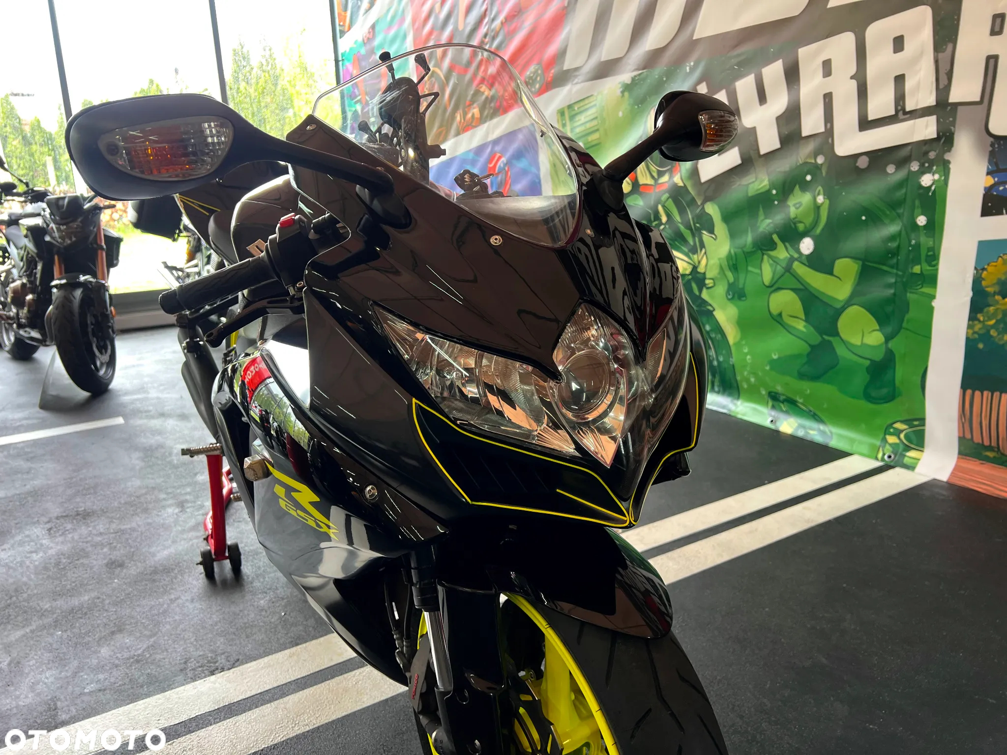 Suzuki GSX-R - 20