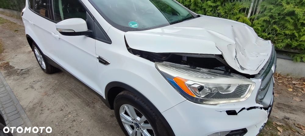 Ford Kuga 2.0 TDCi 2x4 Trend - 17