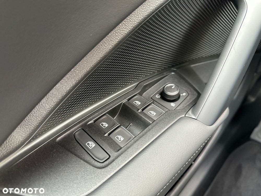 Volkswagen Tiguan - 22