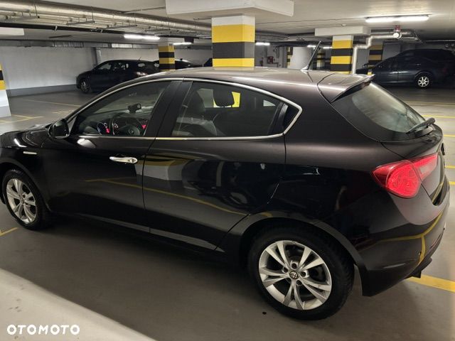 Alfa Romeo Giulietta 1.4 TB MultiAir Distinctive TCT - 8