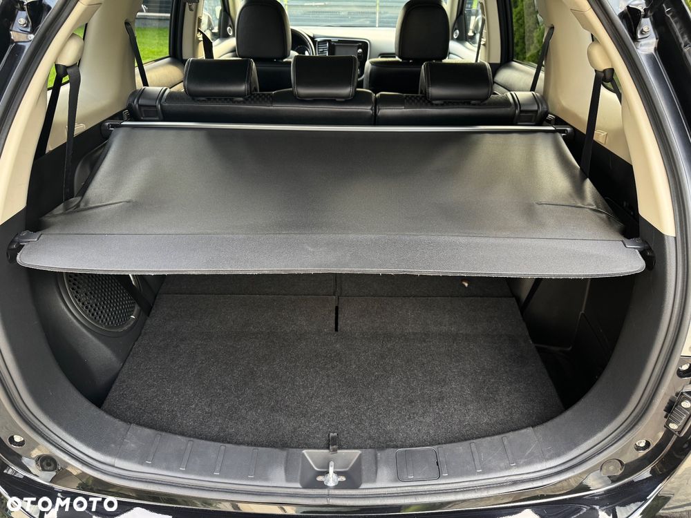 Mitsubishi Outlander 2.2 DID Intense - 30