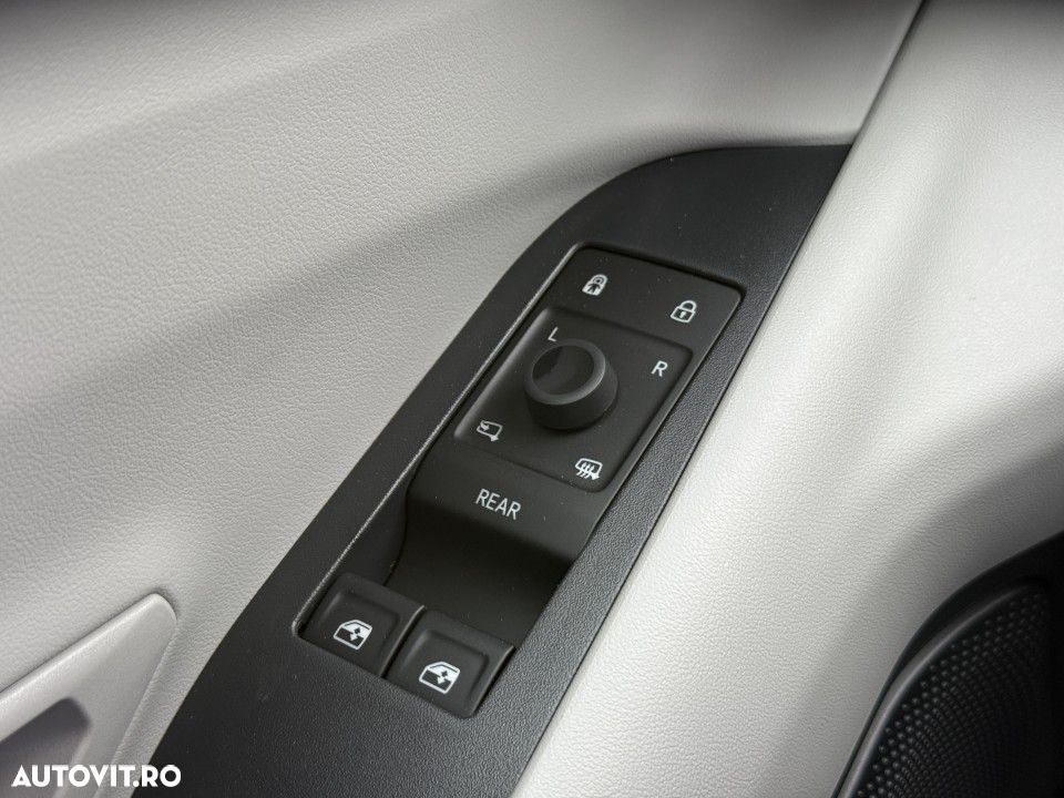 Ford Explorer - 24