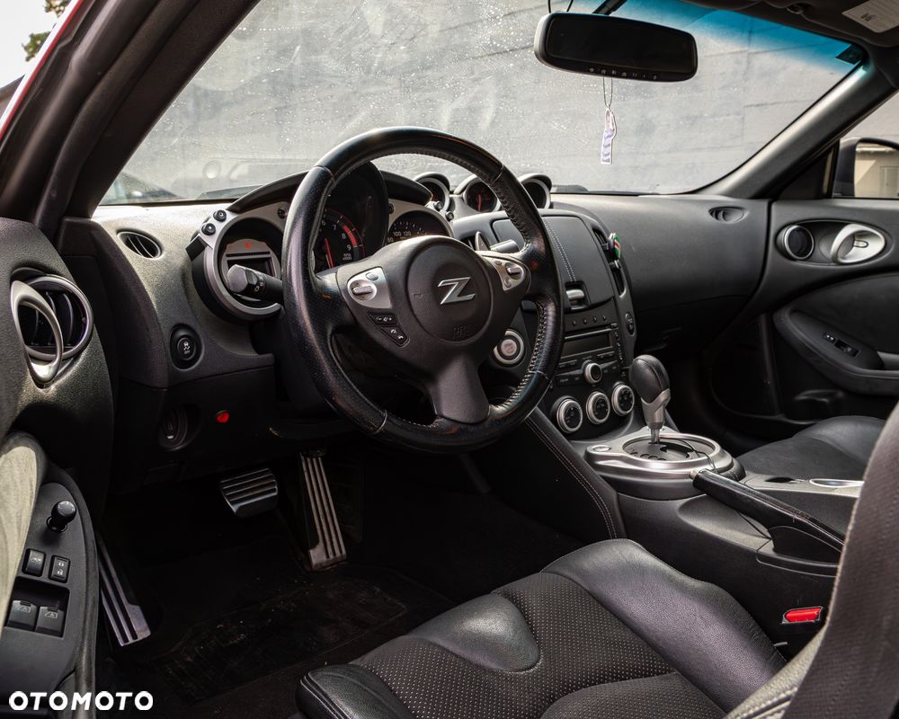 Nissan 370 Z - 17